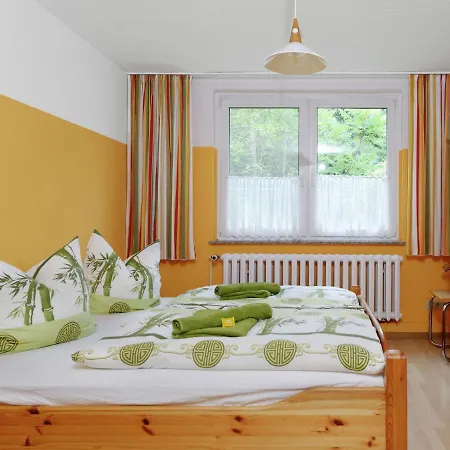 Elite With Garden In Spreenhage Holiday home Grunheide